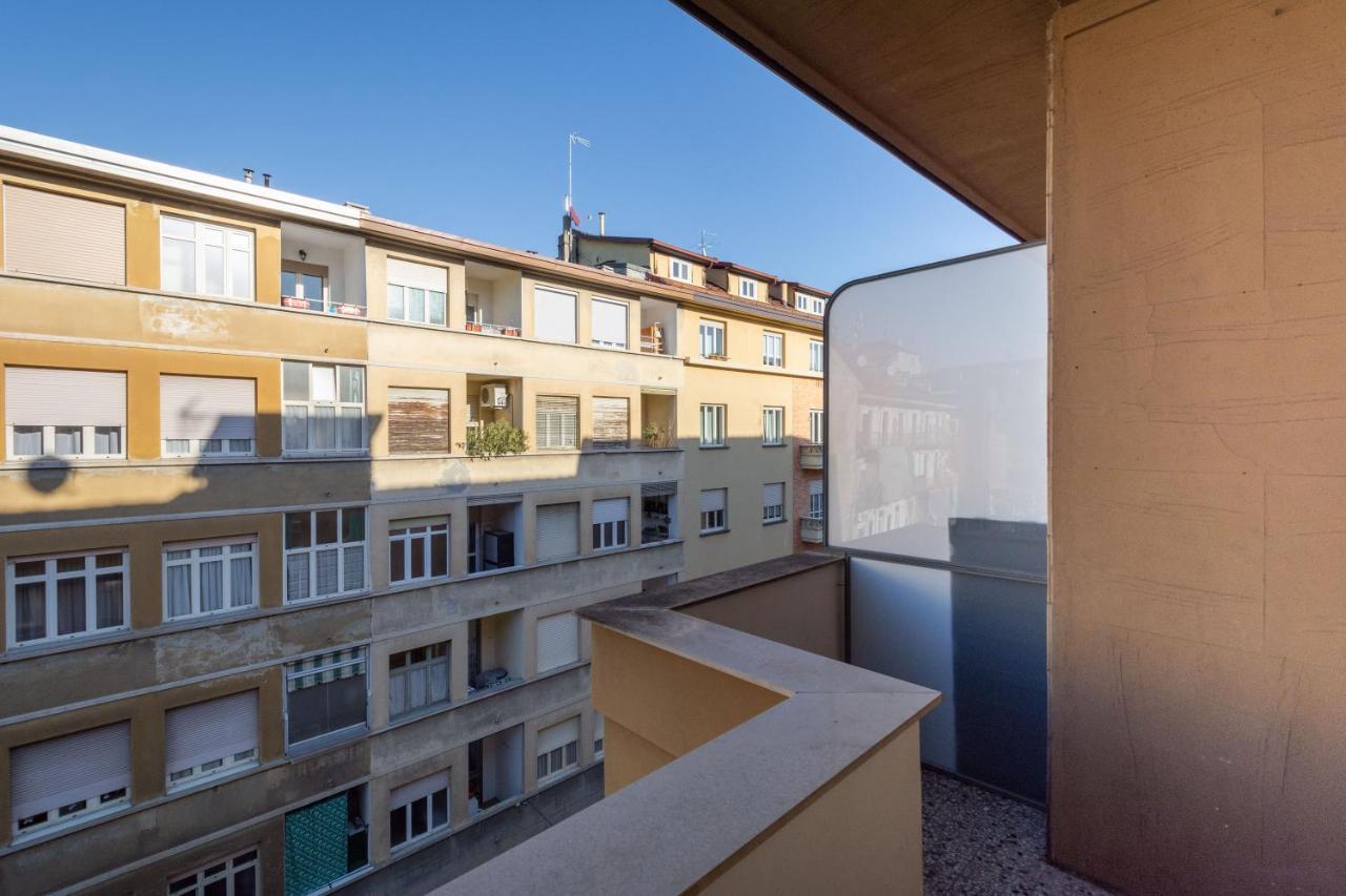 Toc-Toc Apartment A 10 Min Dall'Ospedale Maria Vittoria Турин Екстер'єр фото